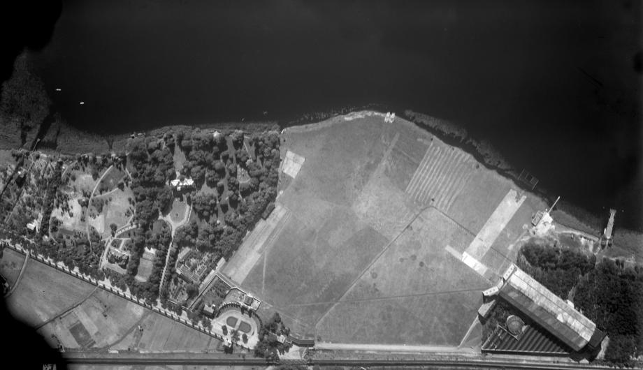 Aufnahme des Luftschiffhafen aus einem Zeppelin 1015 aufgenommen